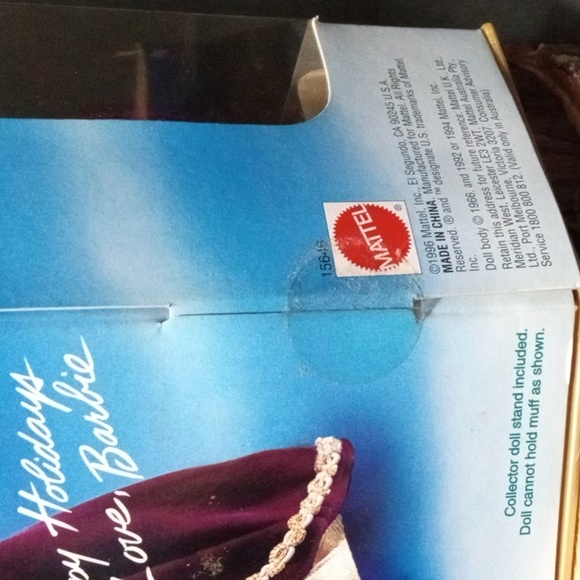 Holiday Barbie 1996 - Picture 6 of 10